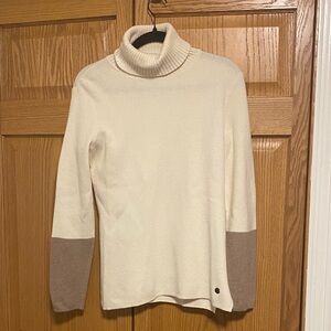 Royal Robbins Cream Knit Sweater